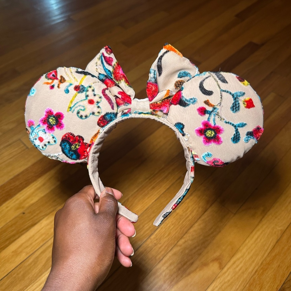 Pocahontas Inspired Disney Ears - Picture 4 of 6